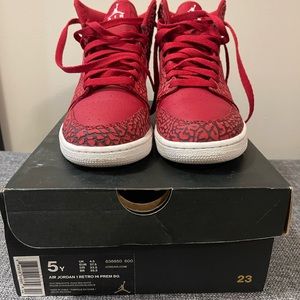 Gently Worn: 2016 Air Jordan 1 Retro Hi Prem BG 'Red Elephant'